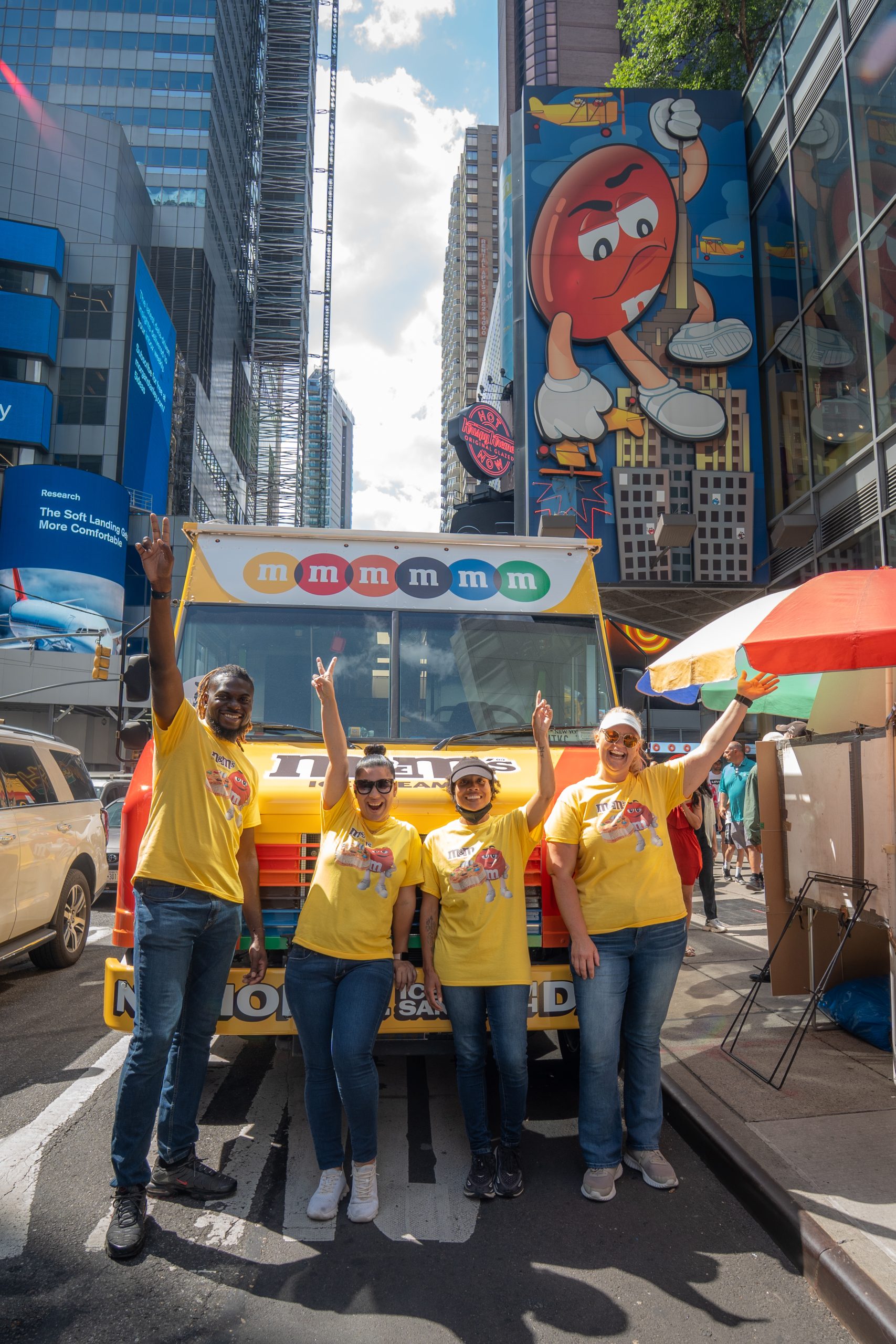 Branded Food Truck for M&M